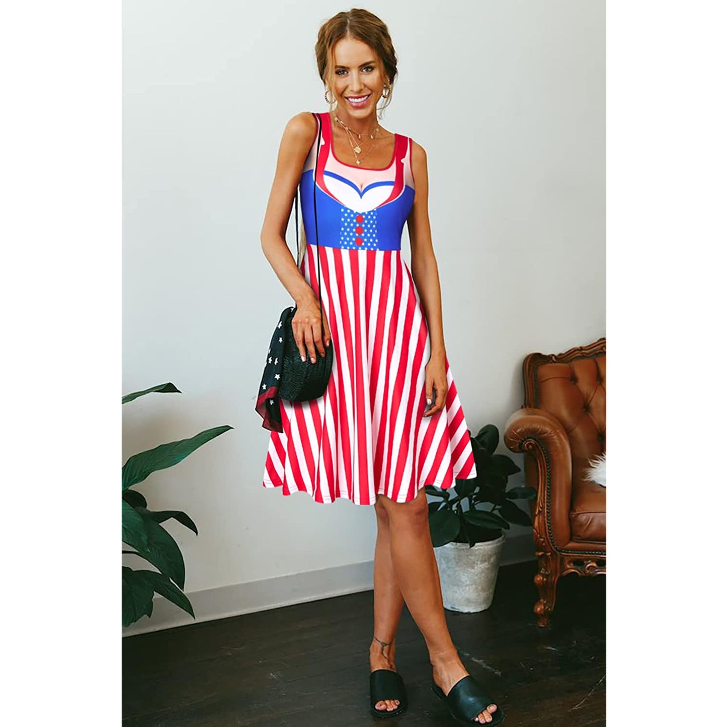 Lustiges Kleid mit amerikanischer Flagge und großen Titten für Frauen